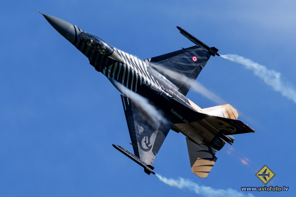 General Dynamics (TUSAS) F-16C Fighting Falcon (401)